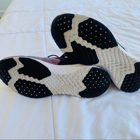 Nike Odyssey React Flyknit 2 - Picture 6 of 8